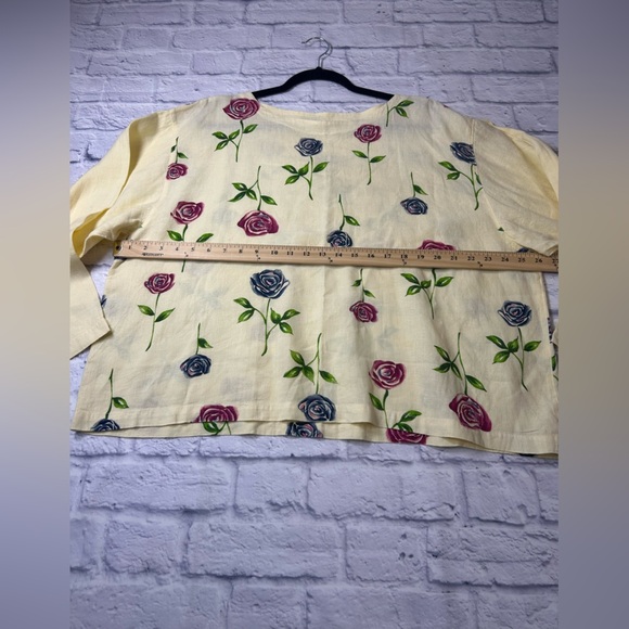 Camille & Co. Yellow 3/4 Sleeve Linen Blouse with Blue and Burgundy Roses. - Picture 5 of 7